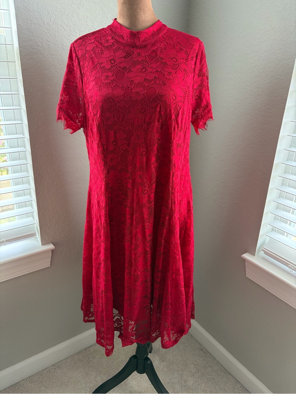 NWT torrid Red Floral Lace Midi Dress